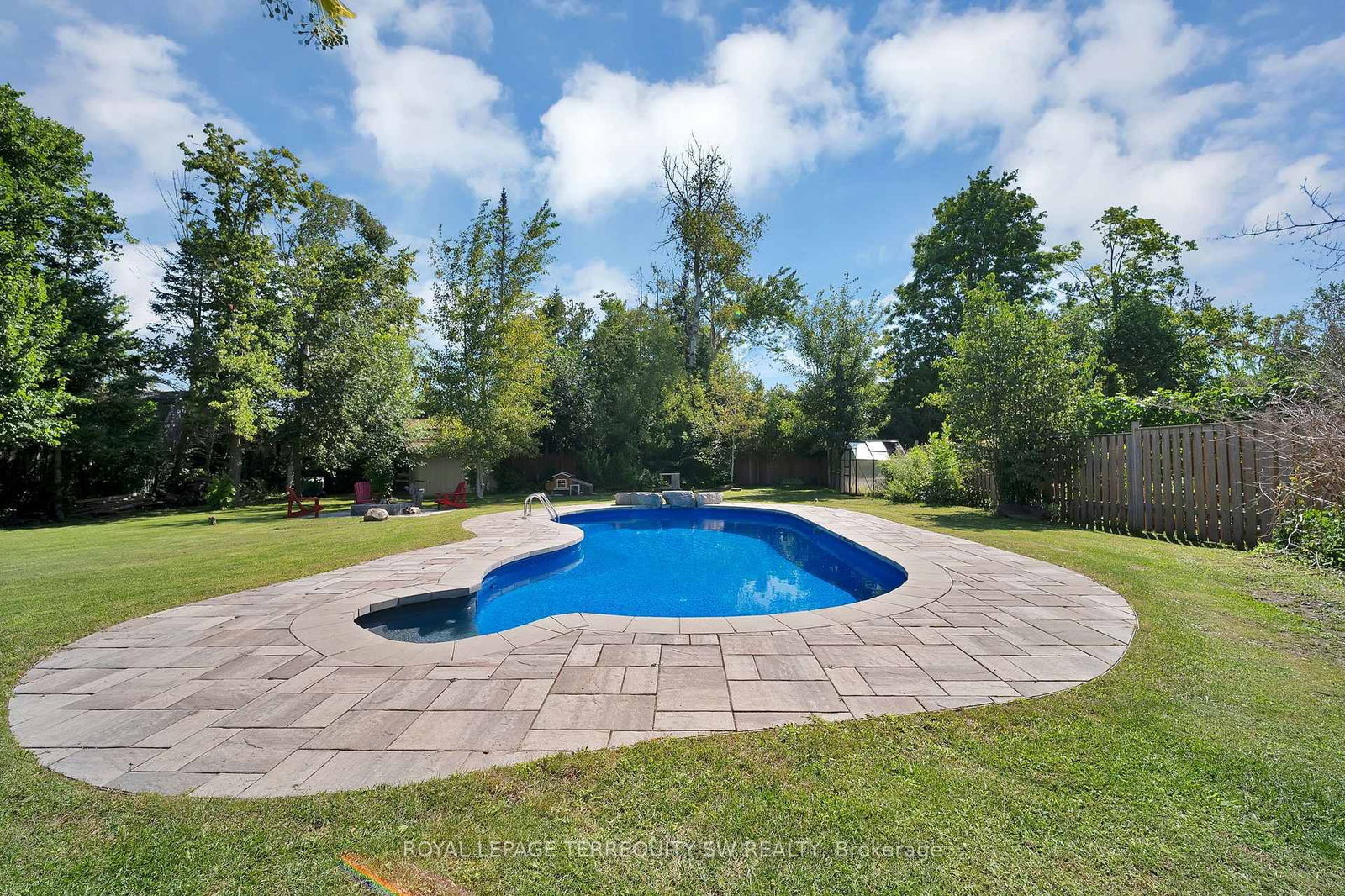 2249 Willard Avenue • Innisfil, ON photo 6