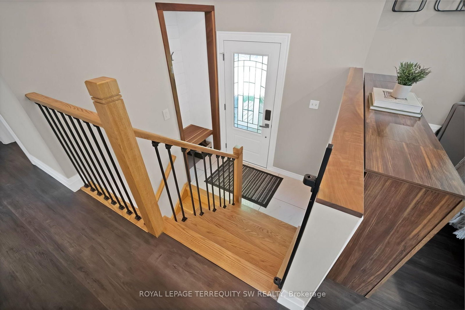 2249 Willard Avenue • Innisfil, ON photo 9