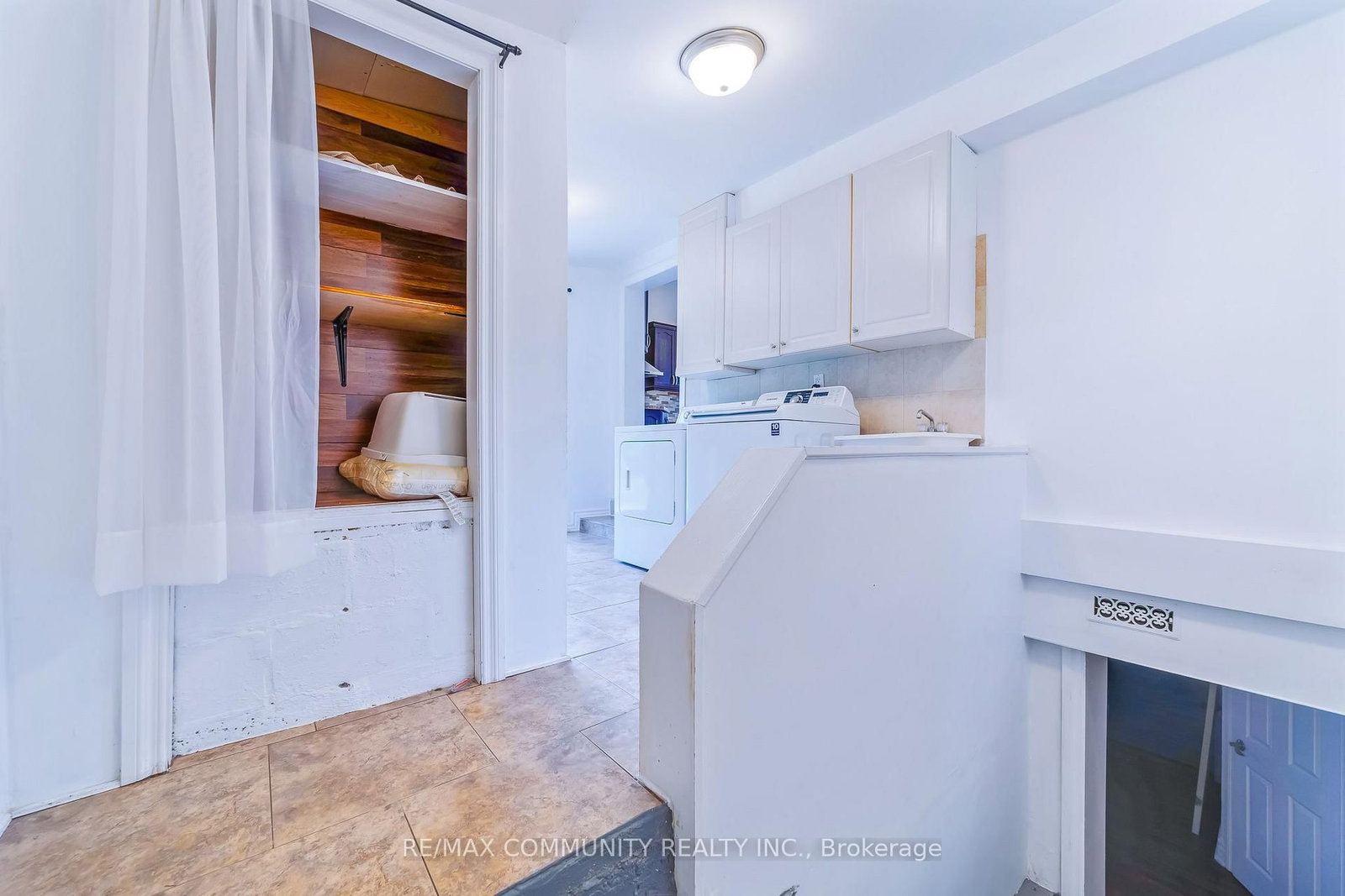 5154 Aurora Road • Whitchurch-Stouffville, ON photo 17