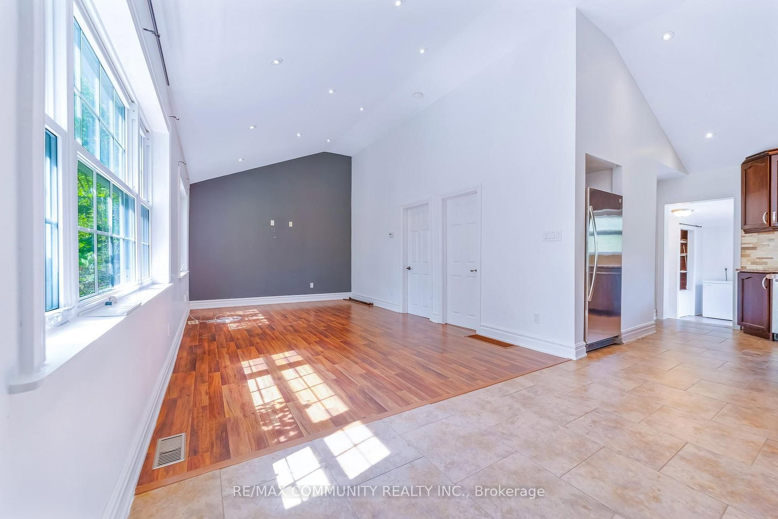 5154 Aurora Road • Whitchurch-Stouffville, ON photo 8