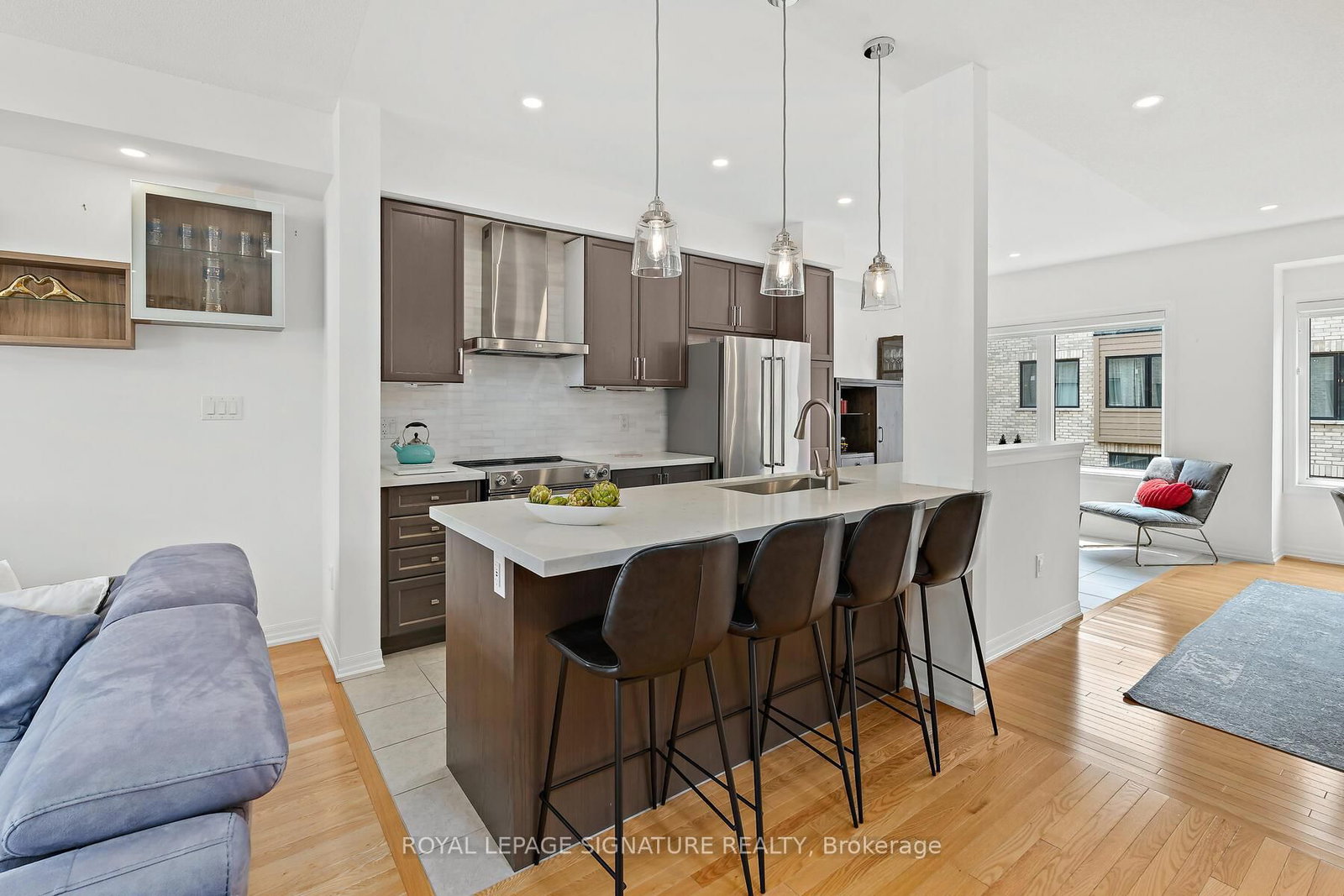 168 Tango Crescent • Newmarket, ON photo 8