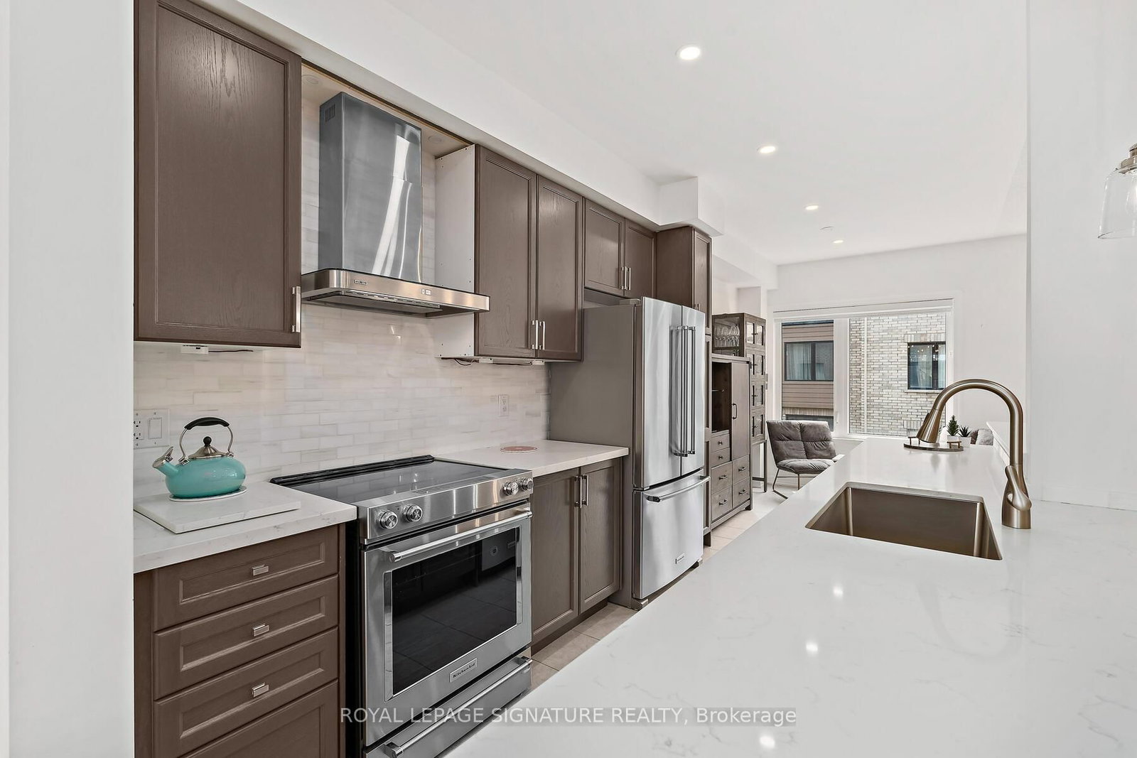 168 Tango Crescent • Newmarket, ON photo 9
