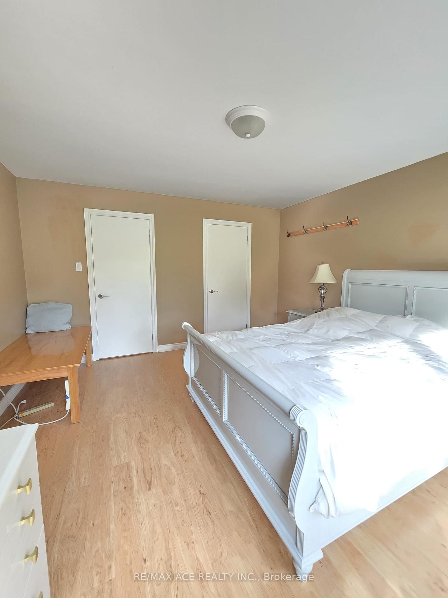 Lower - 5 Island Court, Whitchurch-Stouffville 3