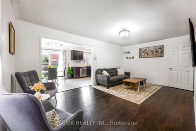 57 Liberty Crescent • Bradford West Gwillimbury, ON photo 9