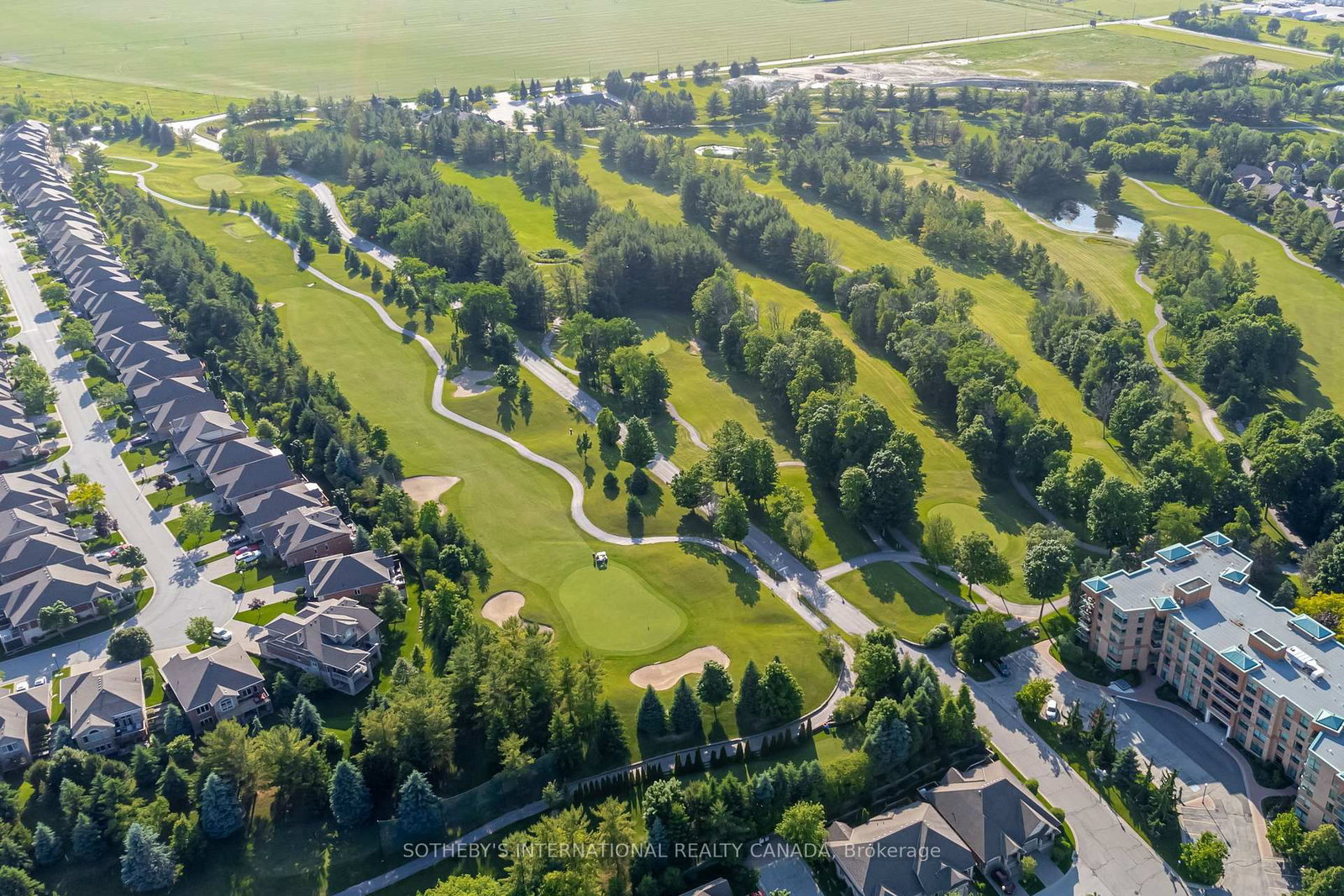14 Artisan Lane • New Tecumseth, ON photo 9