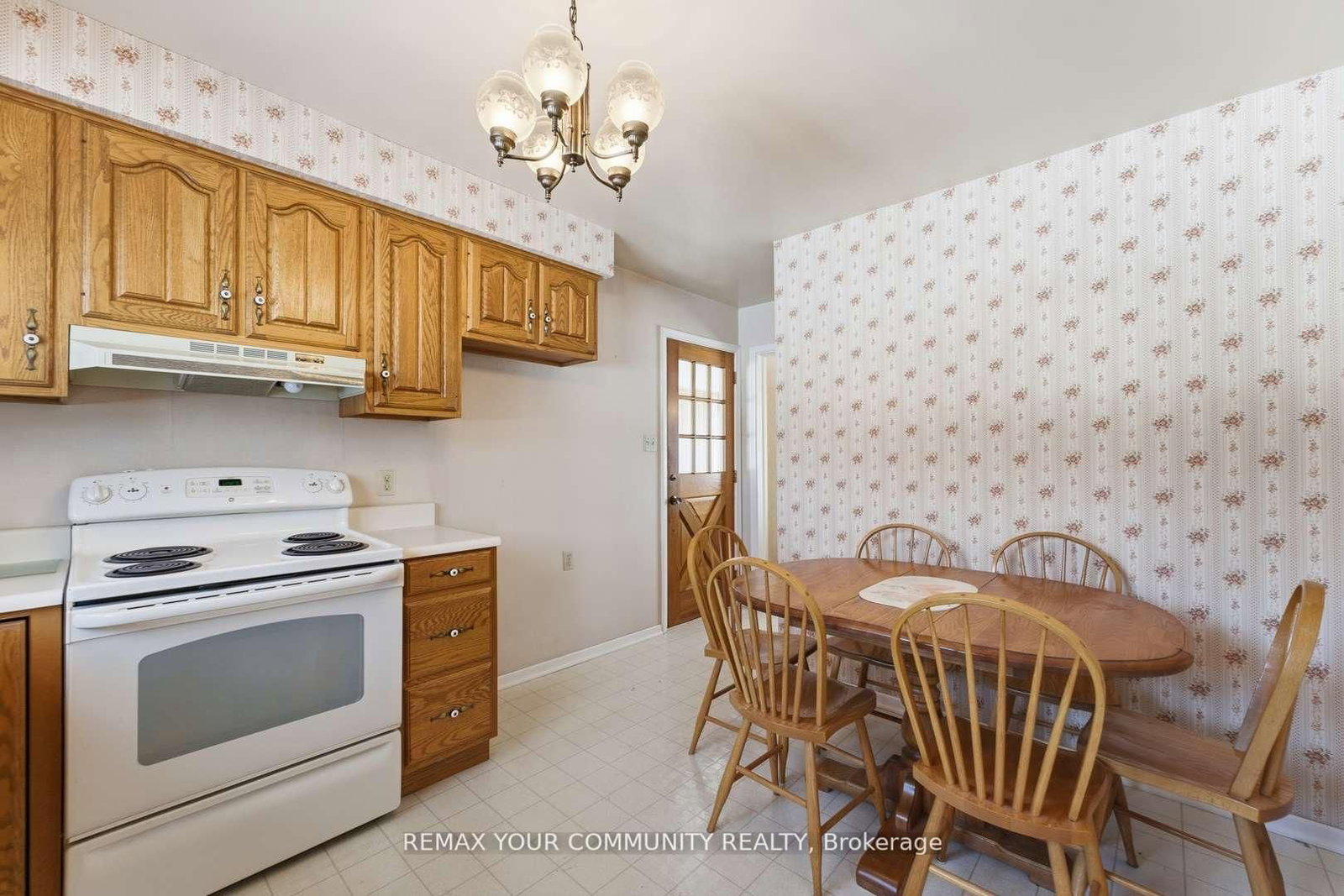 29 Patricia Drive • King, ON photo 11