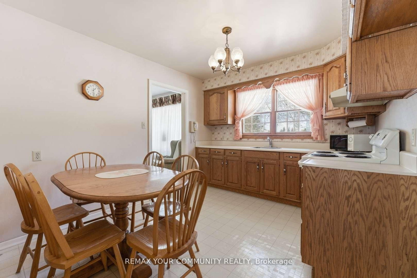 29 Patricia Drive • King, ON photo 12