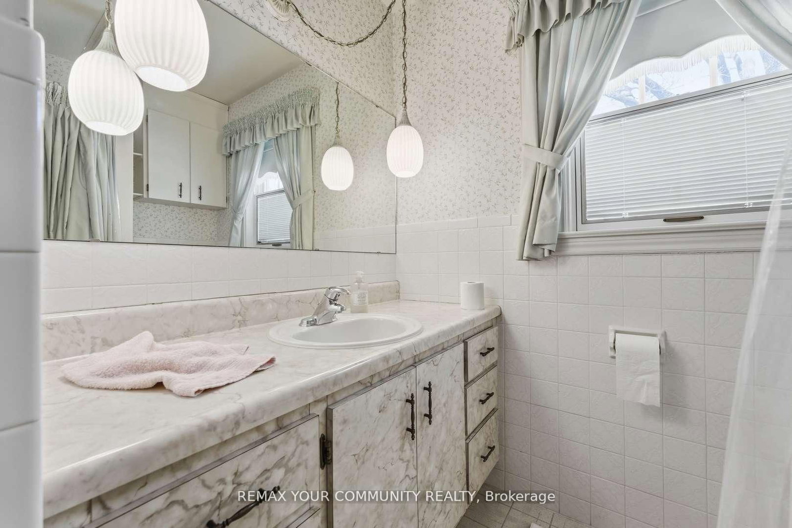29 Patricia Drive • King, ON photo 16