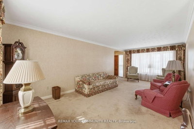 29 Patricia Drive • King, ON photo 6