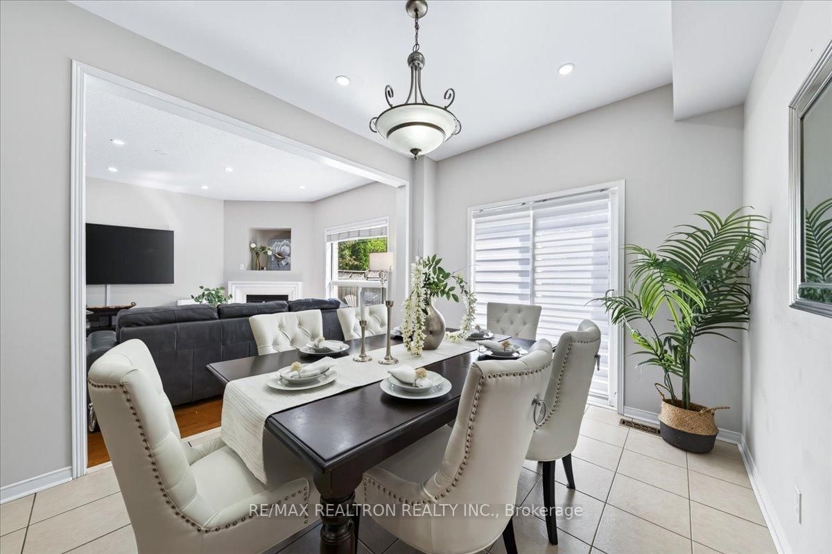 37 Lebovic Drive • Richmond Hill, ON photo 18