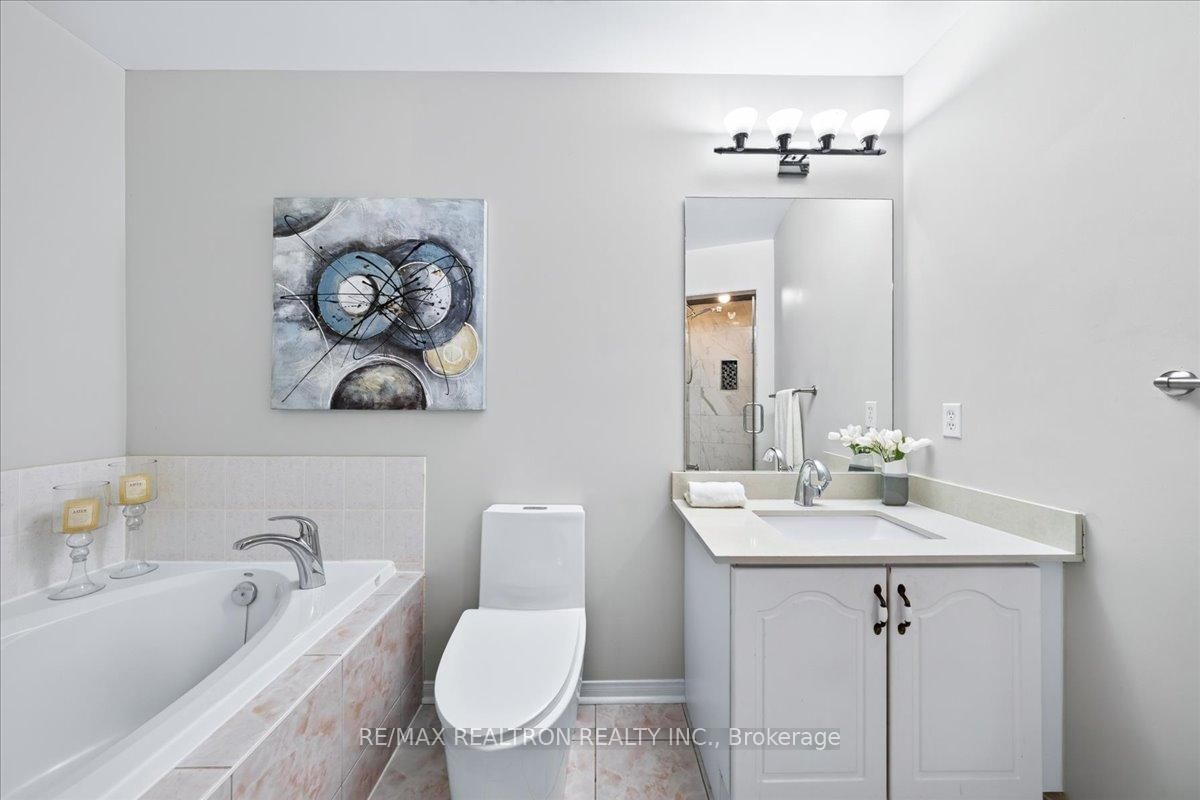 37 Lebovic Drive • Richmond Hill, ON photo 27