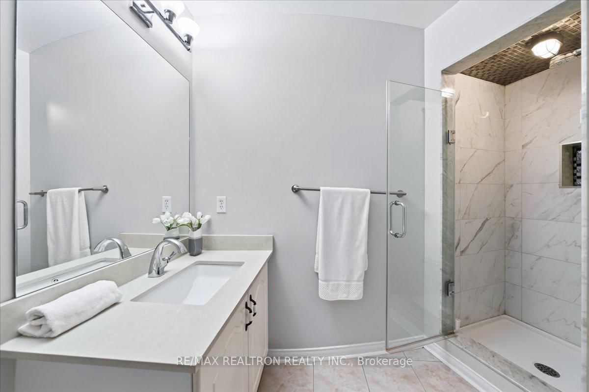 37 Lebovic Drive • Richmond Hill, ON photo 28