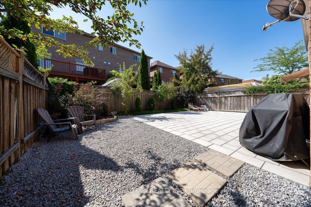 37 Lebovic Drive • Richmond Hill, ON photo 49