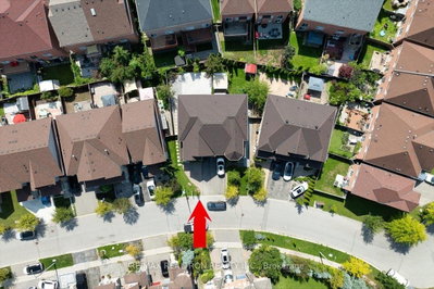 37 Lebovic Drive • Richmond Hill, ON photo 5