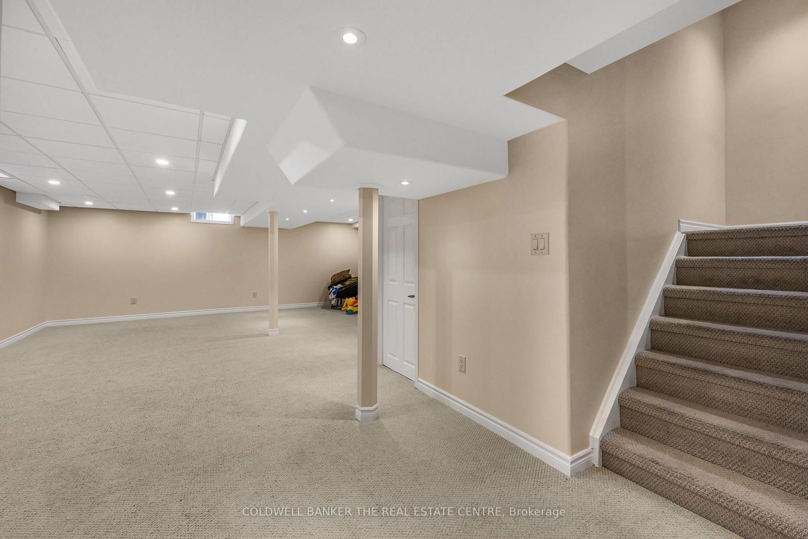 18 Herefordshire Crescent • Newmarket, ON photo 28