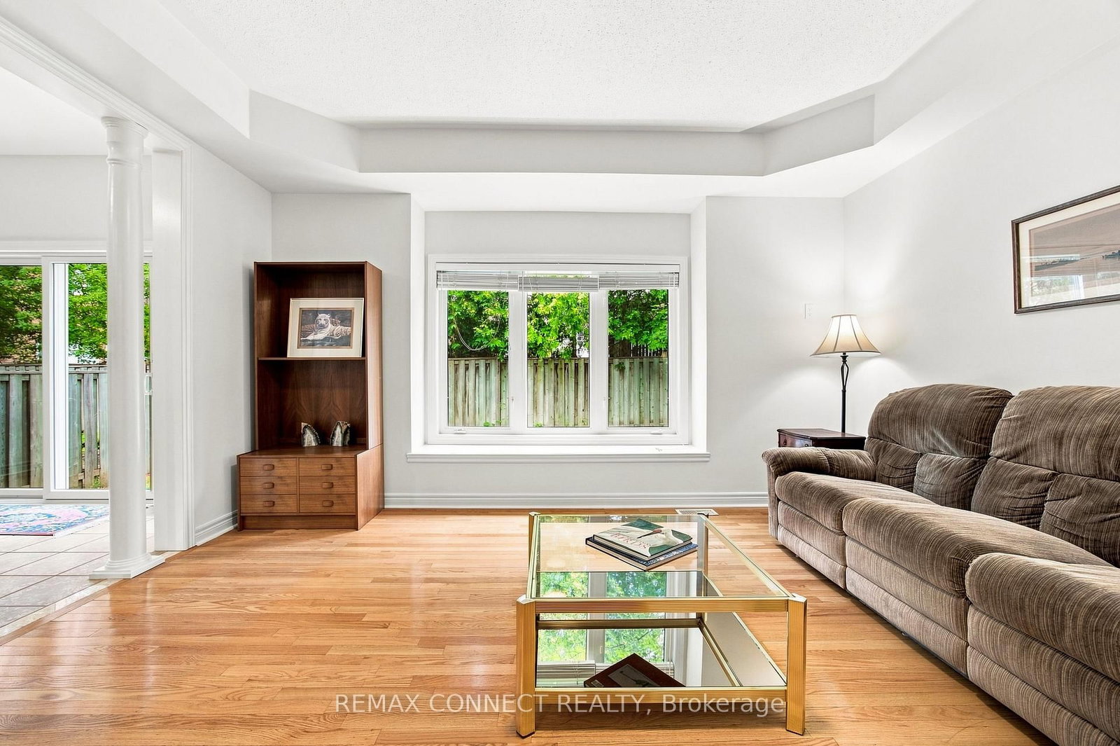 151 Bentoak Crescent • Vaughan, ON photo 5