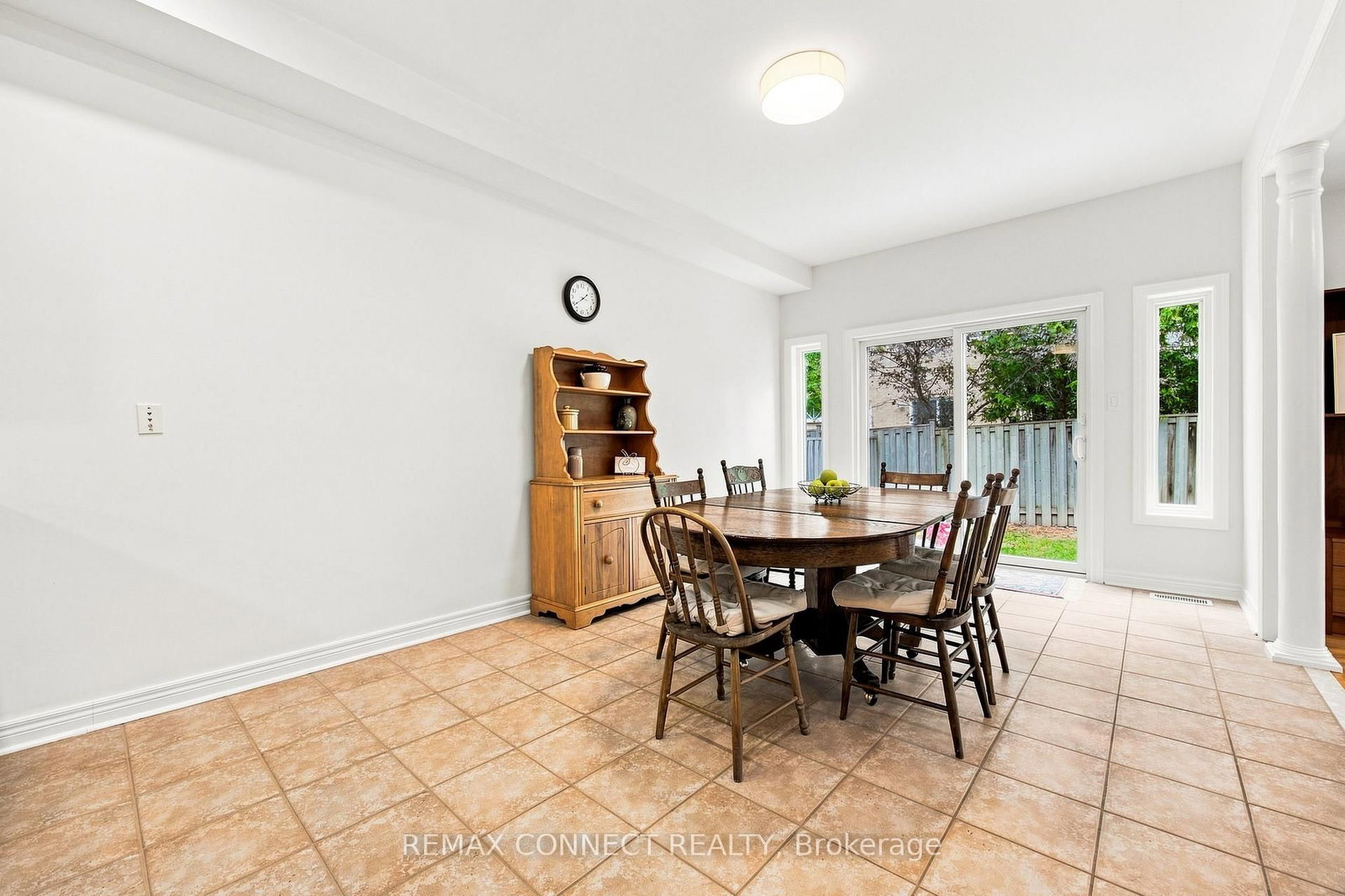 151 Bentoak Crescent • Vaughan, ON photo 9