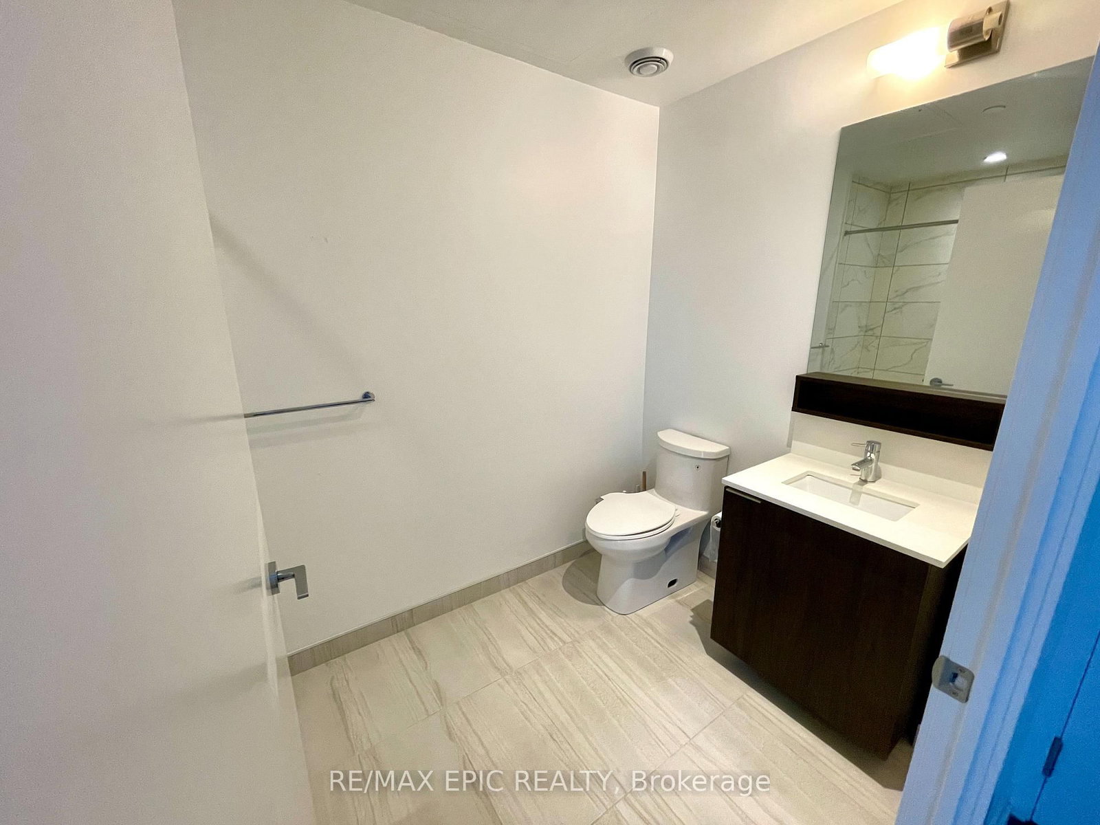 3311-898 Portgage Pkwy, Vaughan, view 18