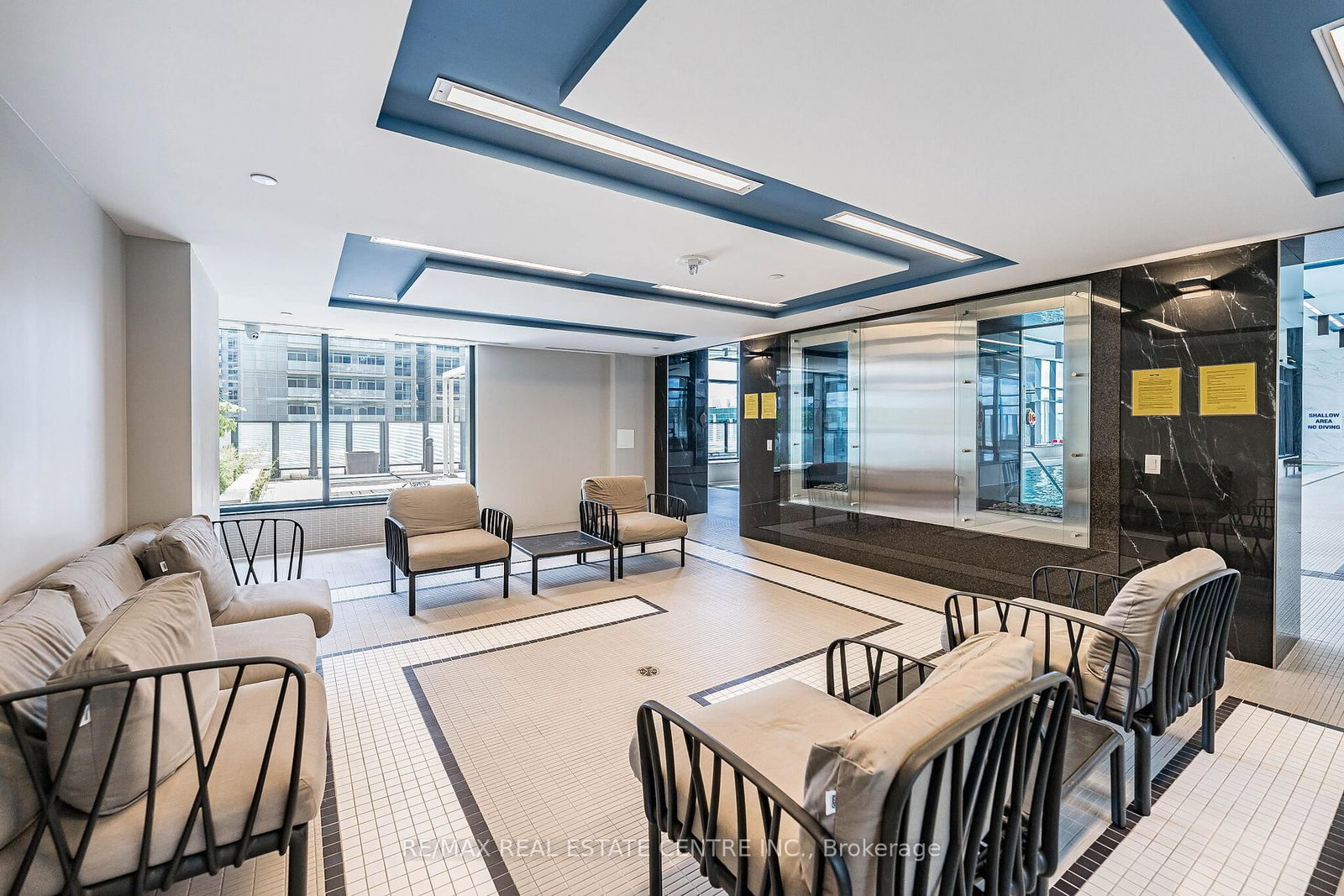 105 Oneida Crescent • #1909 • Richmond Hill, ON photo 13