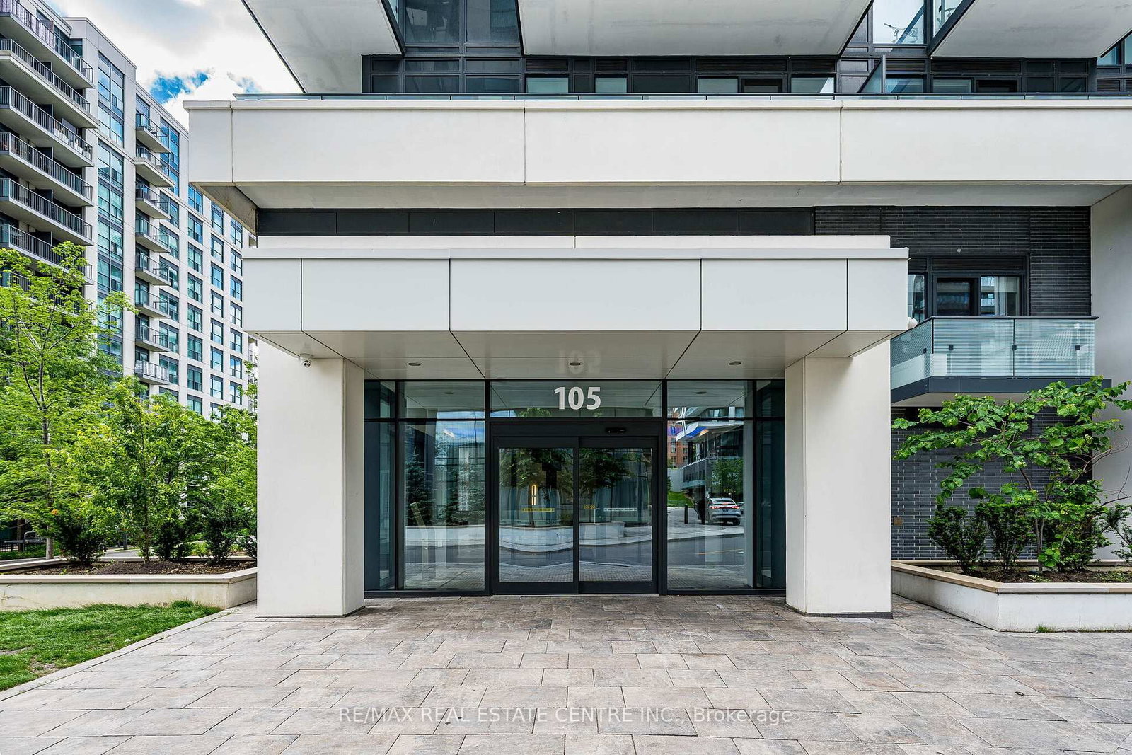 105 Oneida Crescent • #1909 • Richmond Hill, ON photo 2