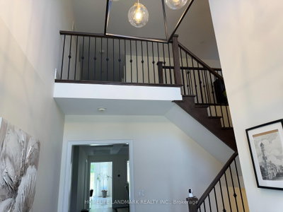 46 Forest Edge Crescent • East Gwillimbury, ON photo 9