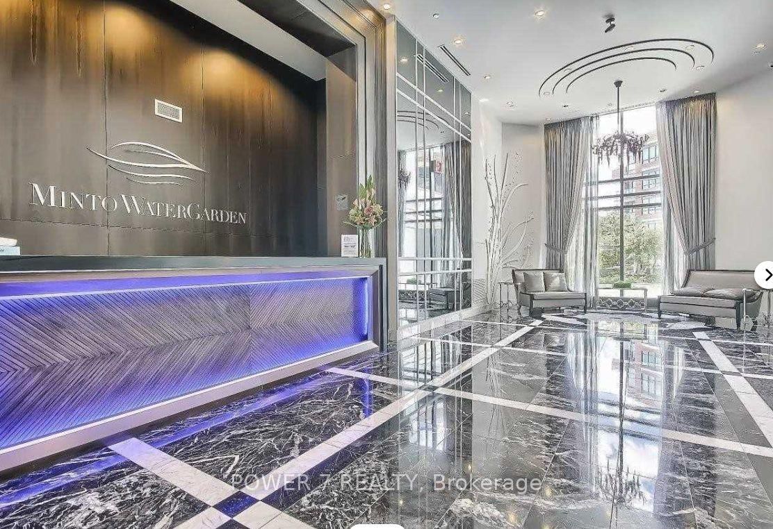 PH14-7608 Yonge St, Vaughan, view 3