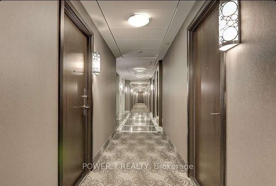 PH14-7608 Yonge St, Vaughan, view 5