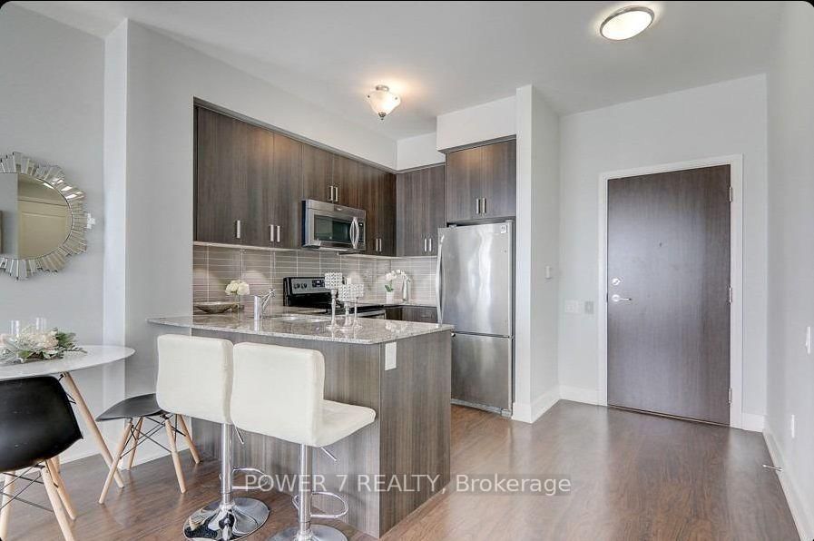 PH14-7608 Yonge St, Vaughan, view 6