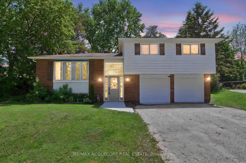 17 Larkdale Crescent