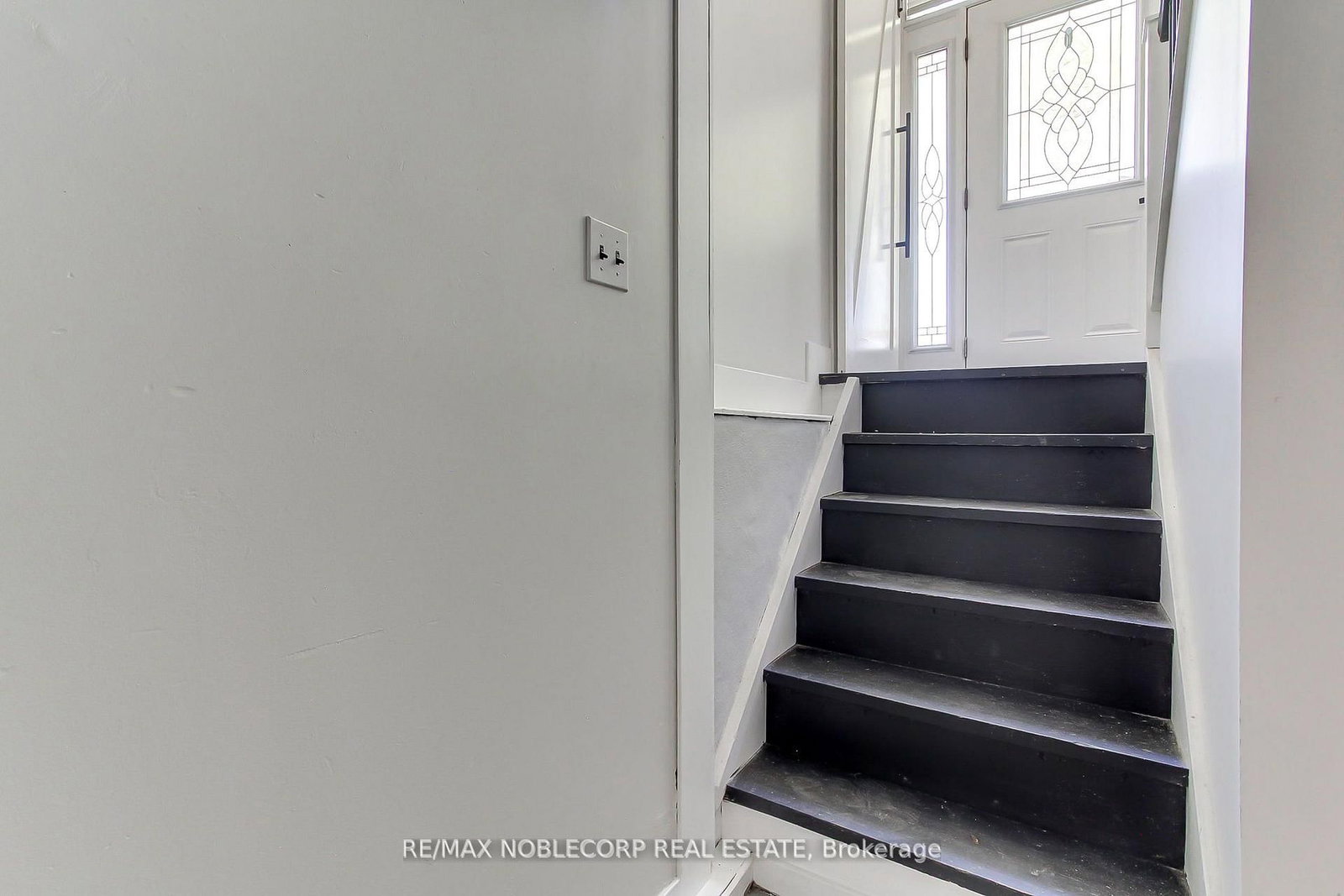 17 Larkdale Crescent • Essa, ON photo 32