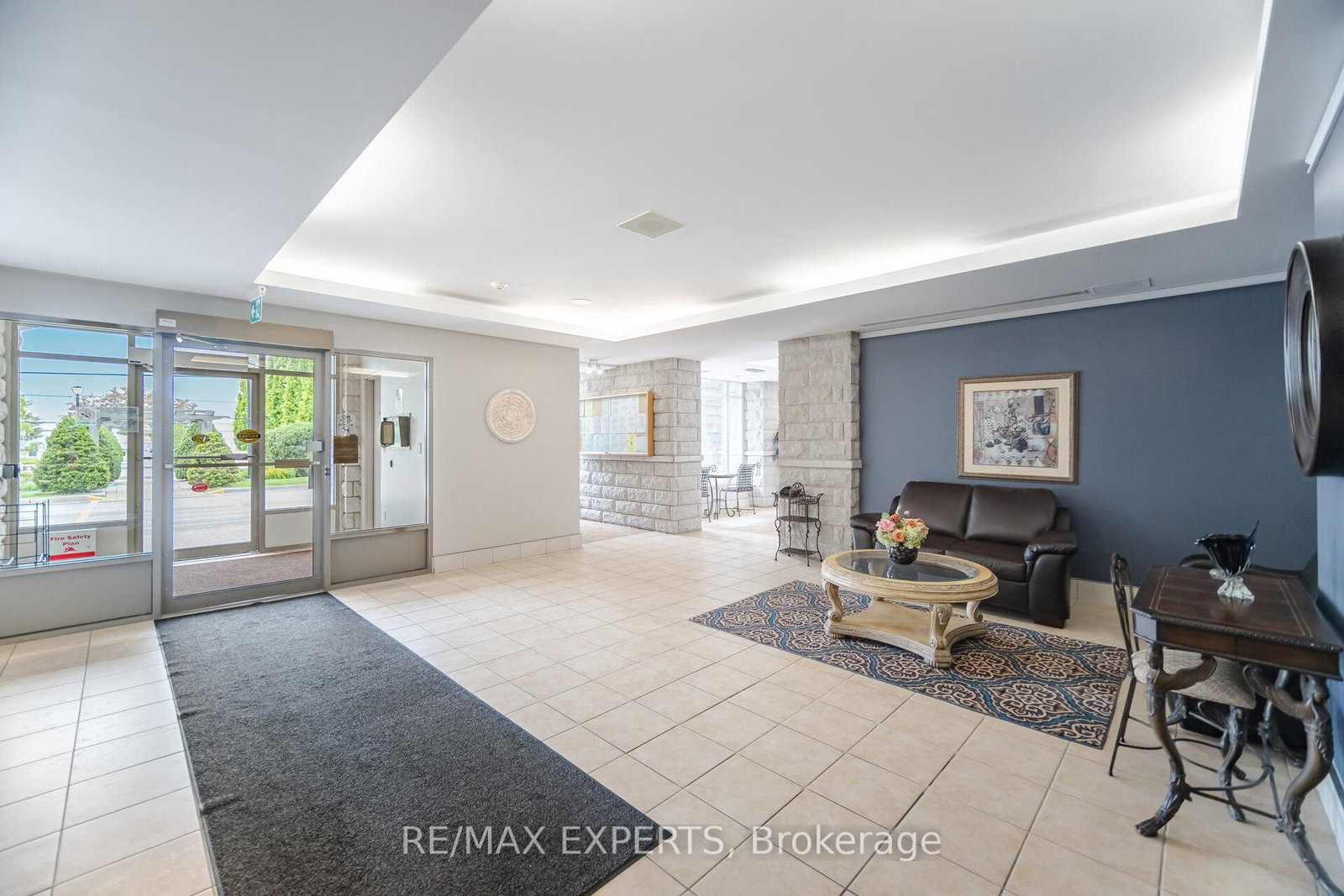 2504 Rutherford Road • #304 • Vaughan, ON photo 4