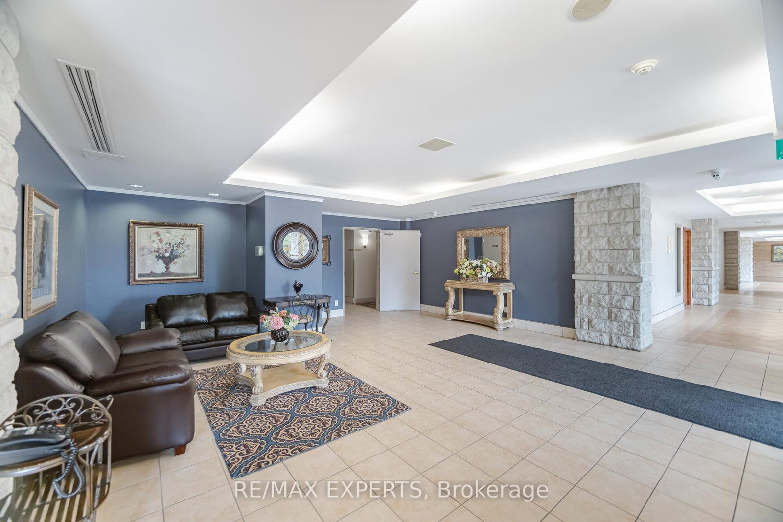 2504 Rutherford Road • #304 • Vaughan, ON photo 6