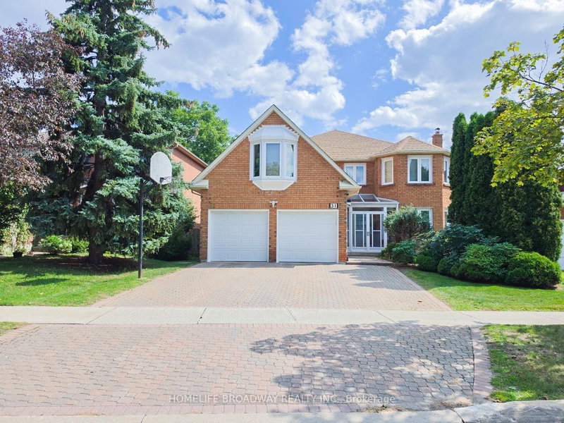 31 Hyde Park Drive