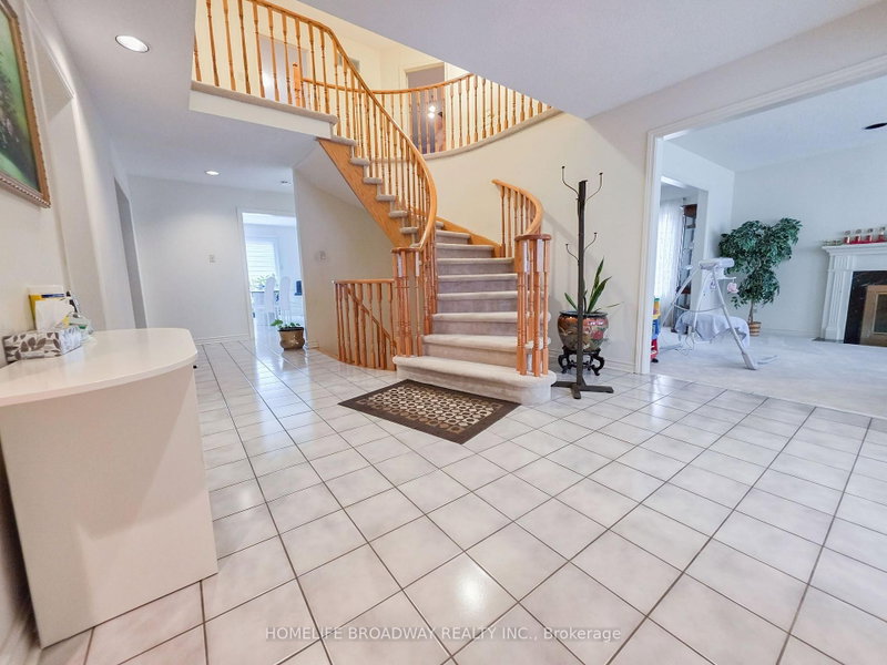 31 Hyde Park Drive