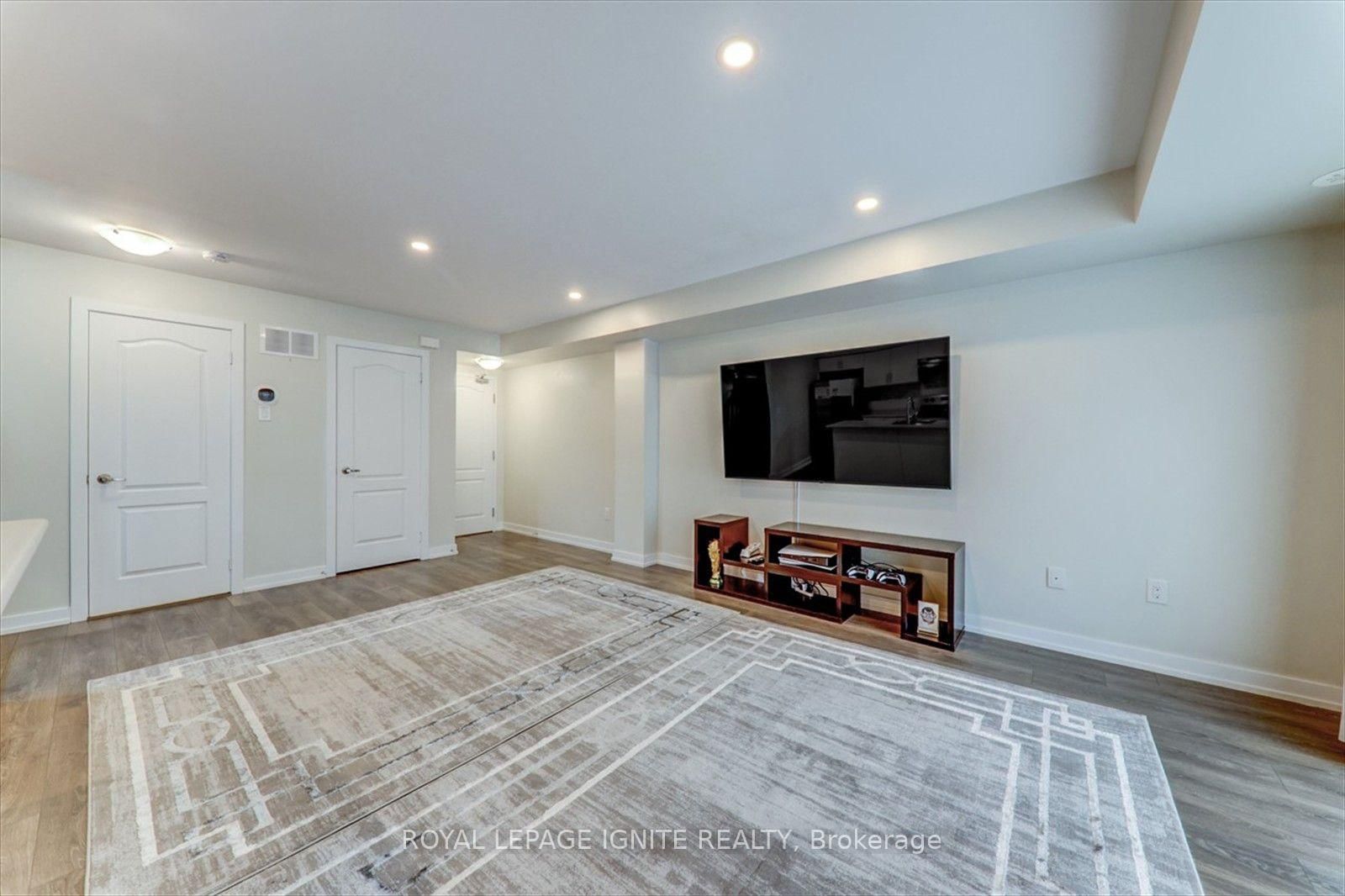 2 Gable Hurst Way • #2704 • Markham, ON photo 6