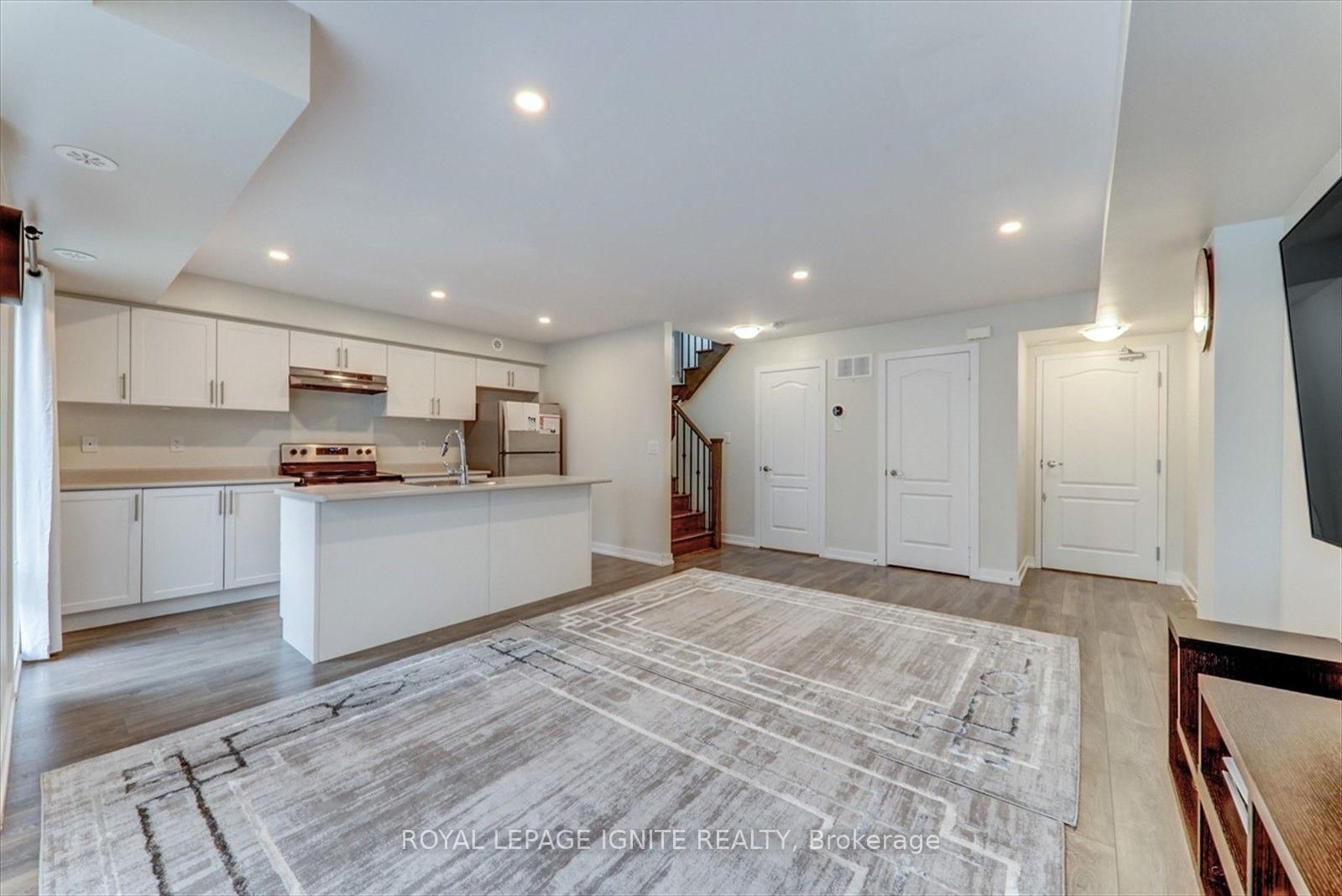 2 Gable Hurst Way • #2704 • Markham, ON photo 9
