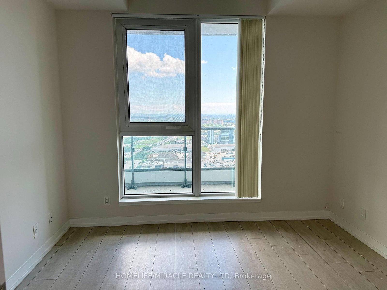 950 Portage Parkway • #4107 • Vaughan, ON photo 4