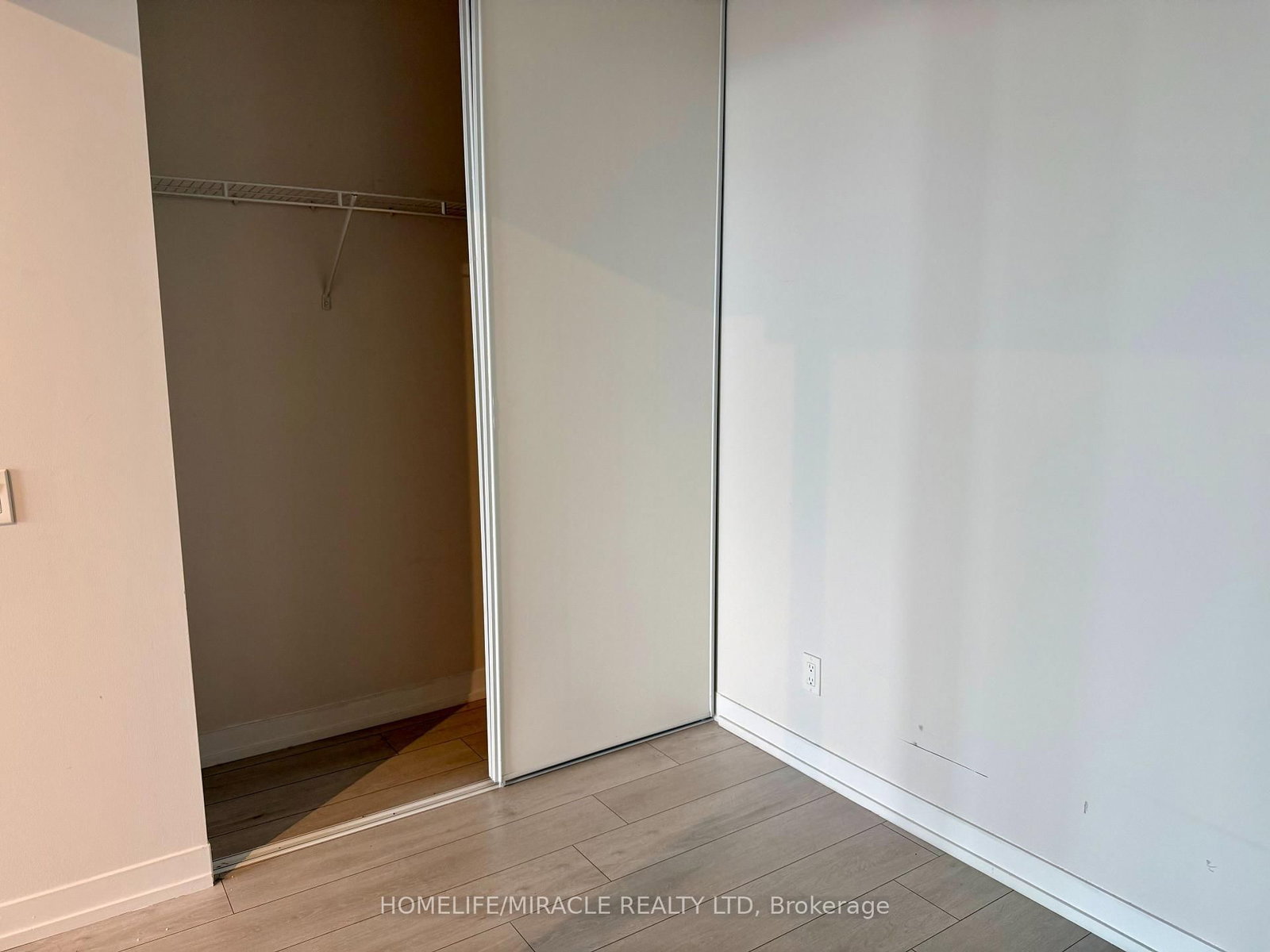 950 Portage Parkway • #4107 • Vaughan, ON photo 9