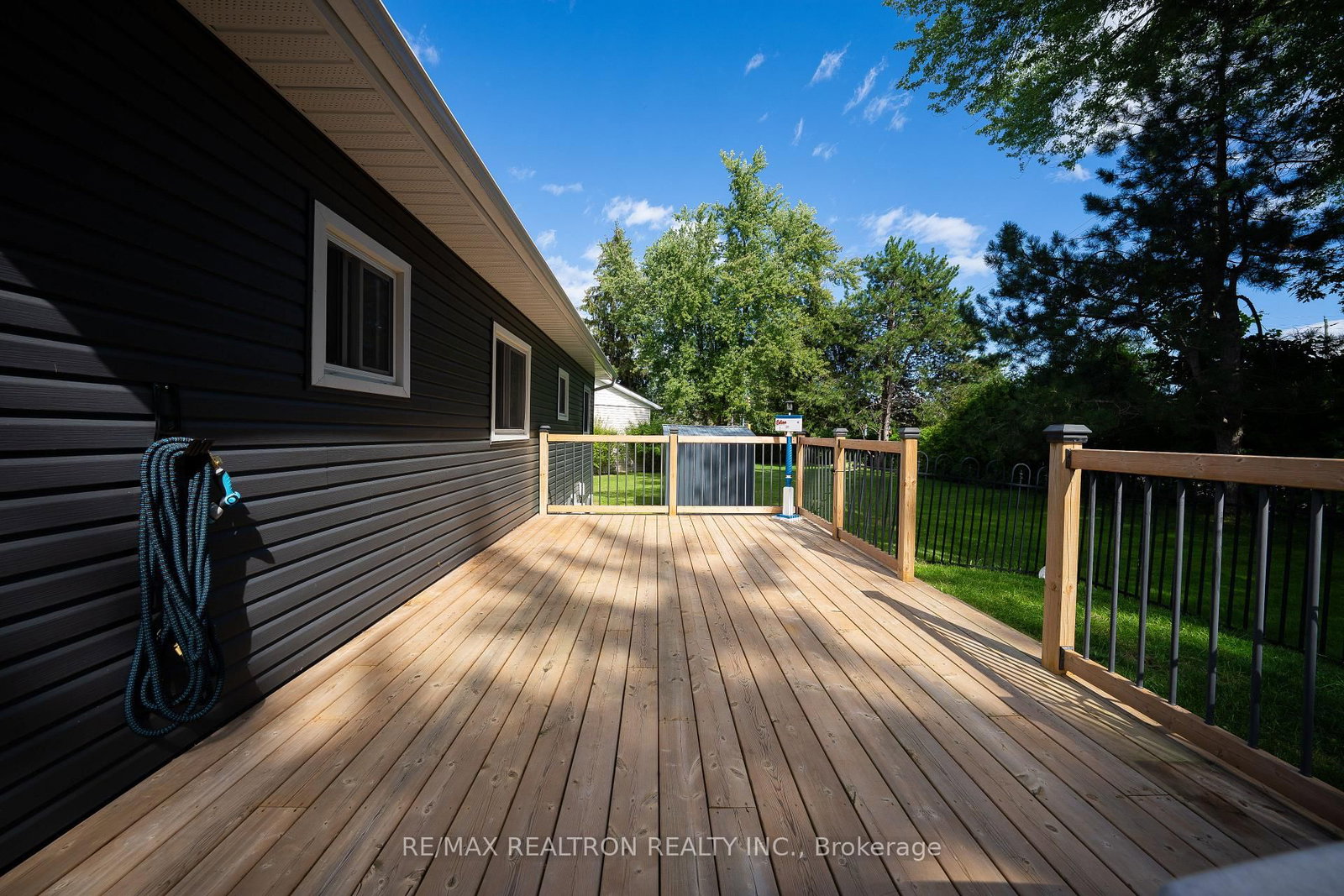 25 Cherrywood Lane • Innisfil, ON photo 17