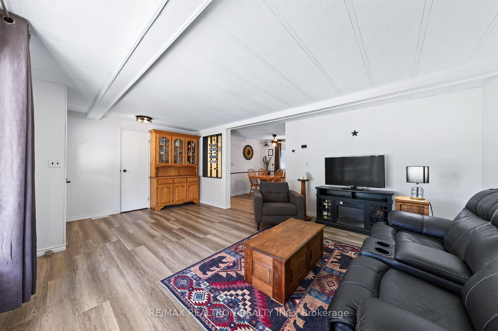 25 Cherrywood Lane • Innisfil, ON photo 6