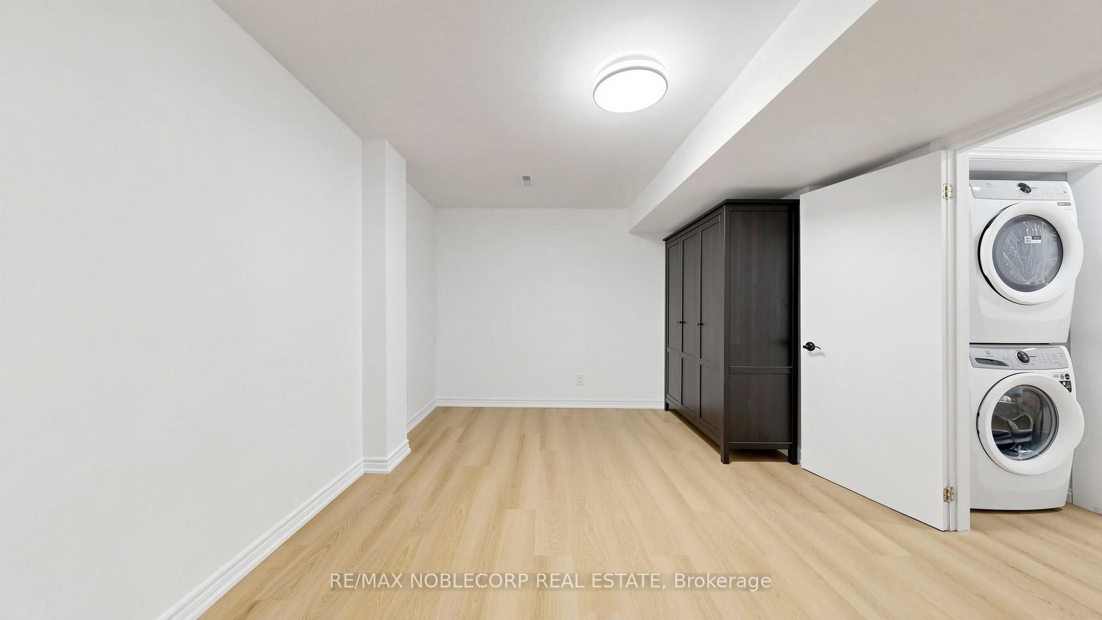 Lower-103 Longhouse St, Vaughan, view 14