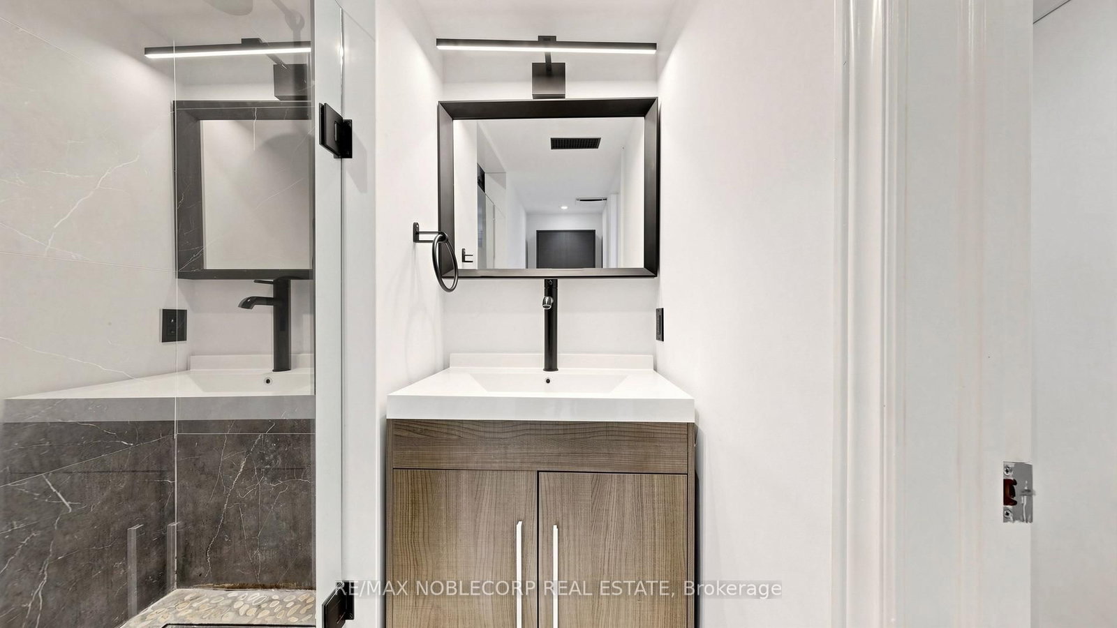 Lower-103 Longhouse St, Vaughan, view 20
