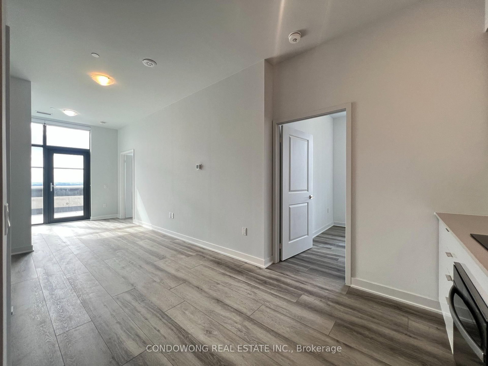 2001-2920 Highway 7, Vaughan, view 9