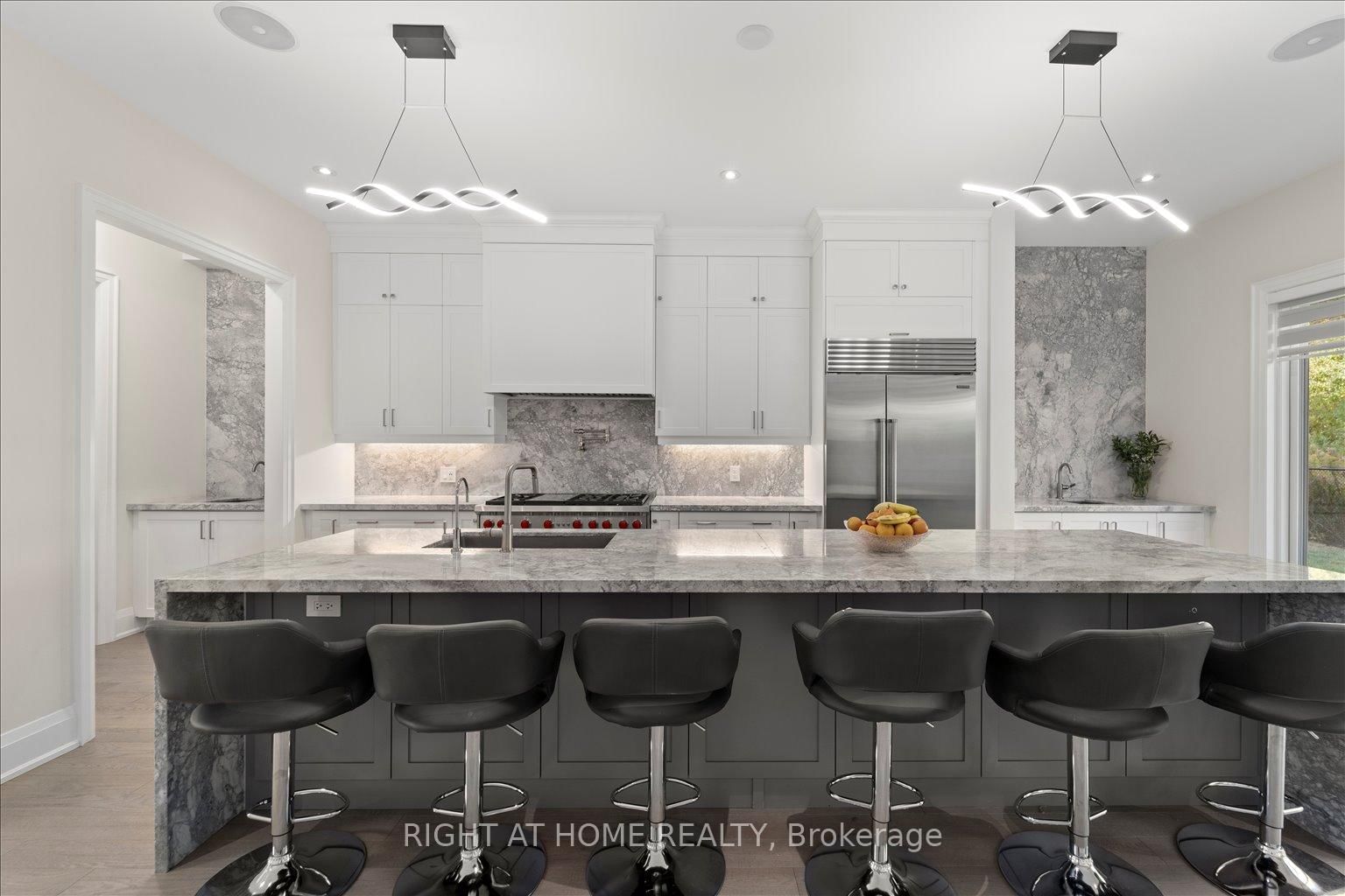 121 Milky Way Drive • Richmond Hill, ON photo 8
