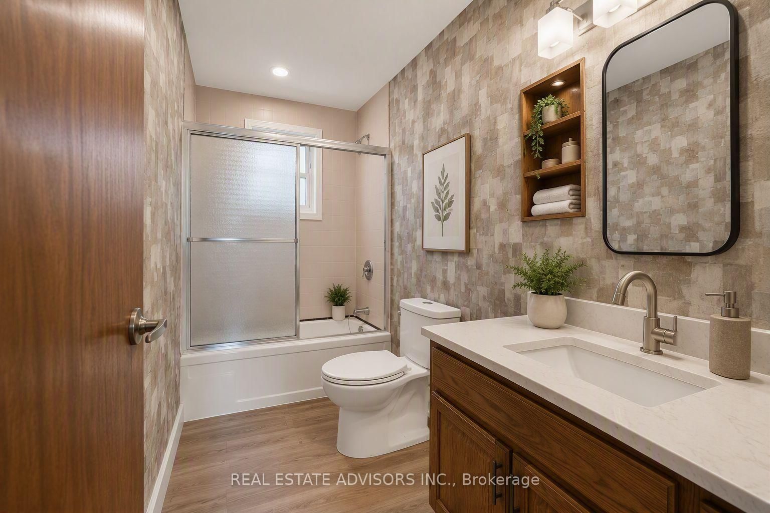 233 East Street • East Gwillimbury, ON photo 10