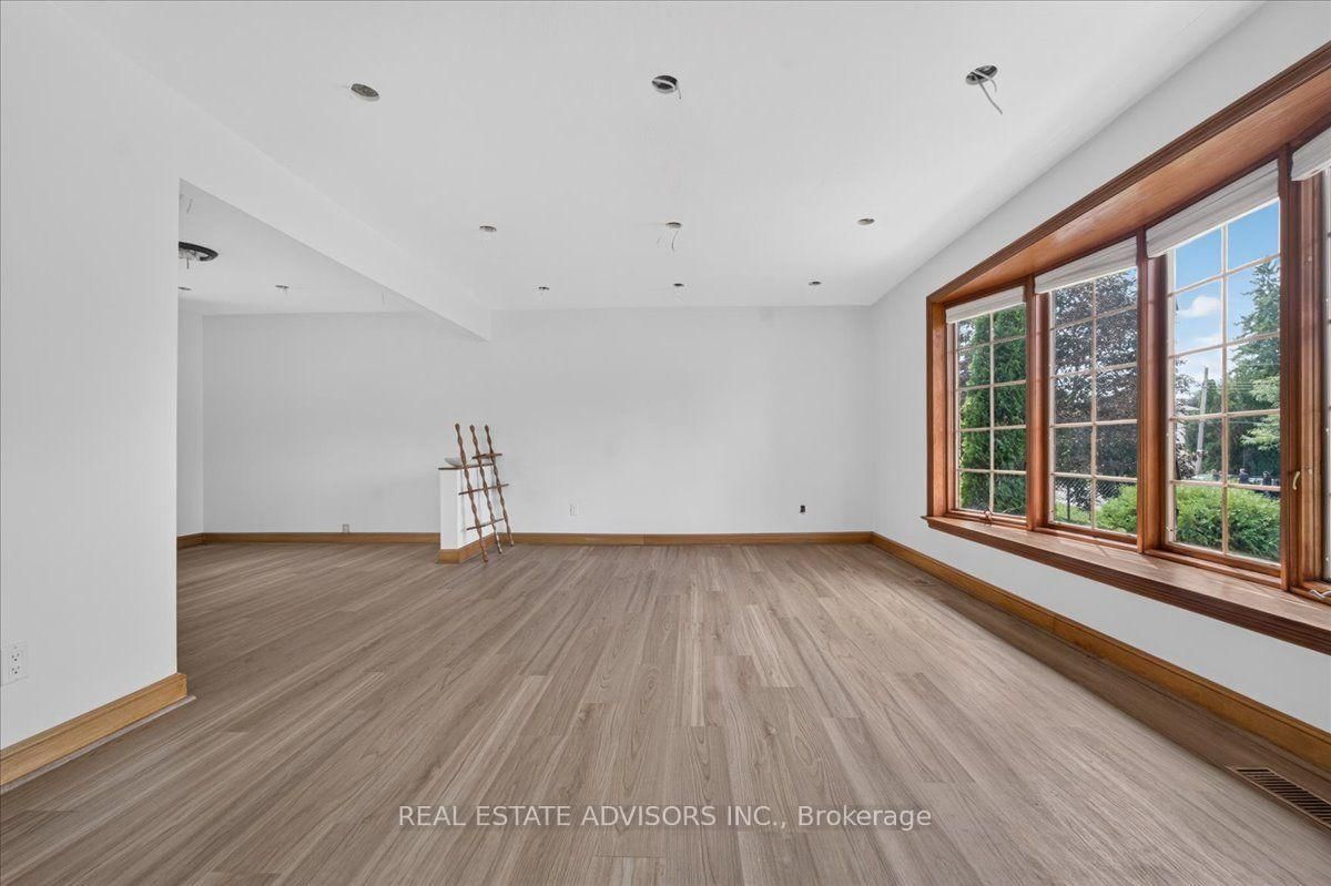 233 East Street • East Gwillimbury, ON photo 16
