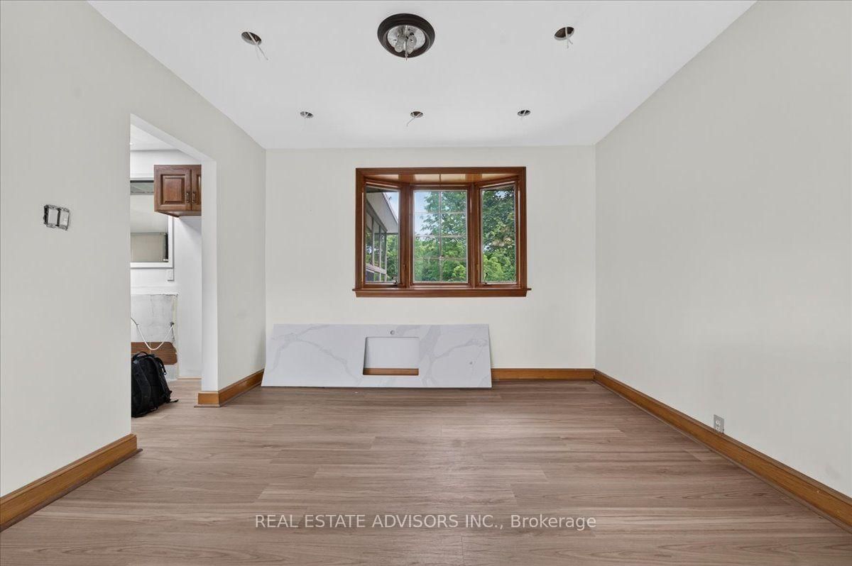 233 East Street • East Gwillimbury, ON photo 5