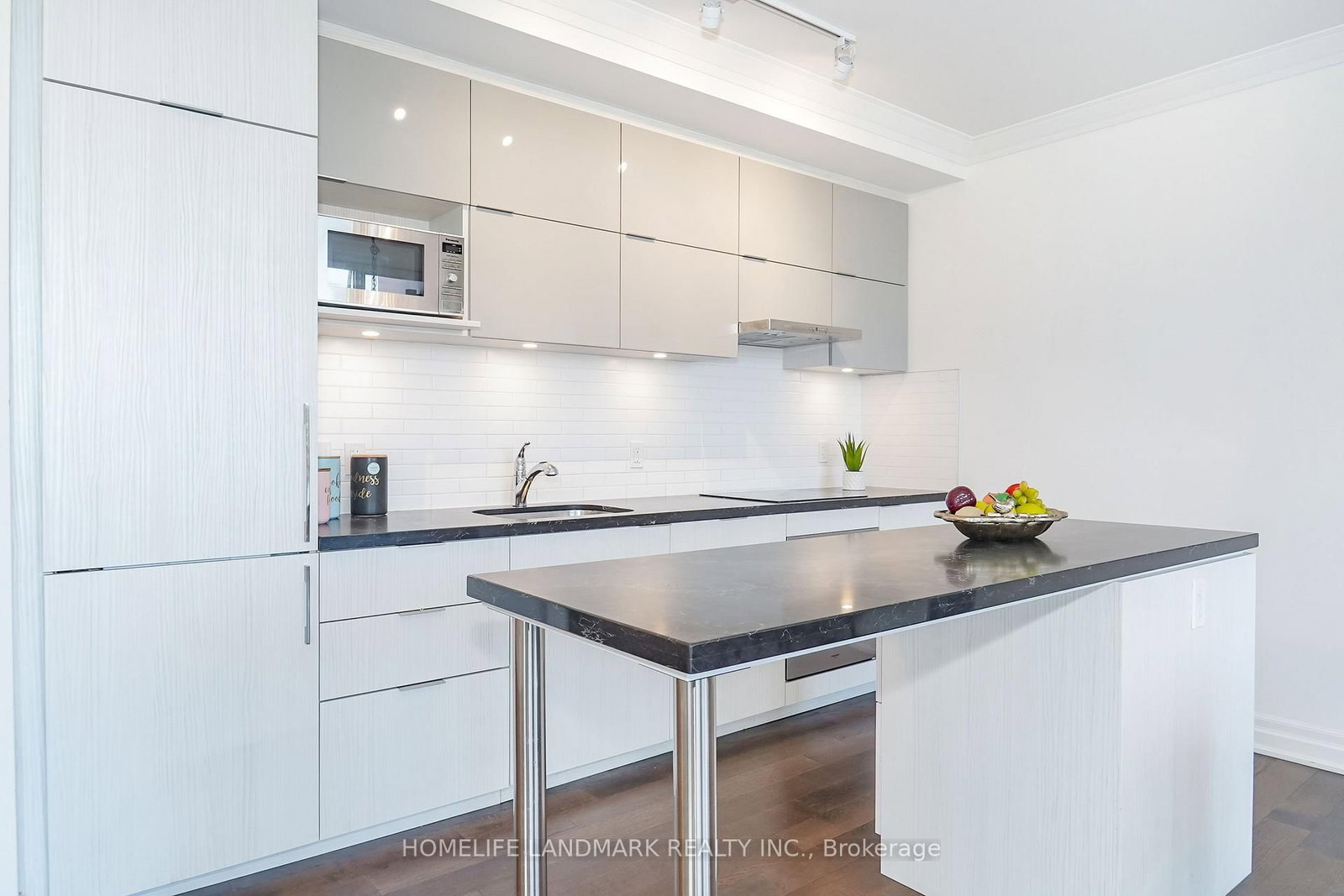 18 Rouge Valley Drive W • #105C • Markham, ON photo 6
