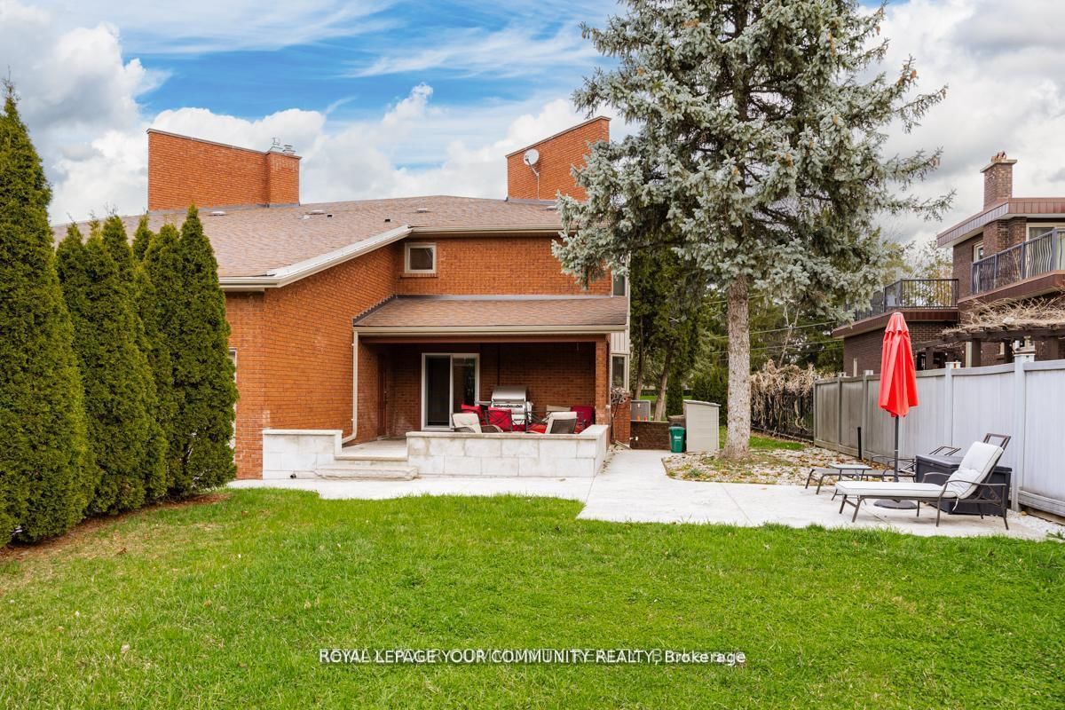 117 Hayhoe Avenue • Vaughan, ON photo 11