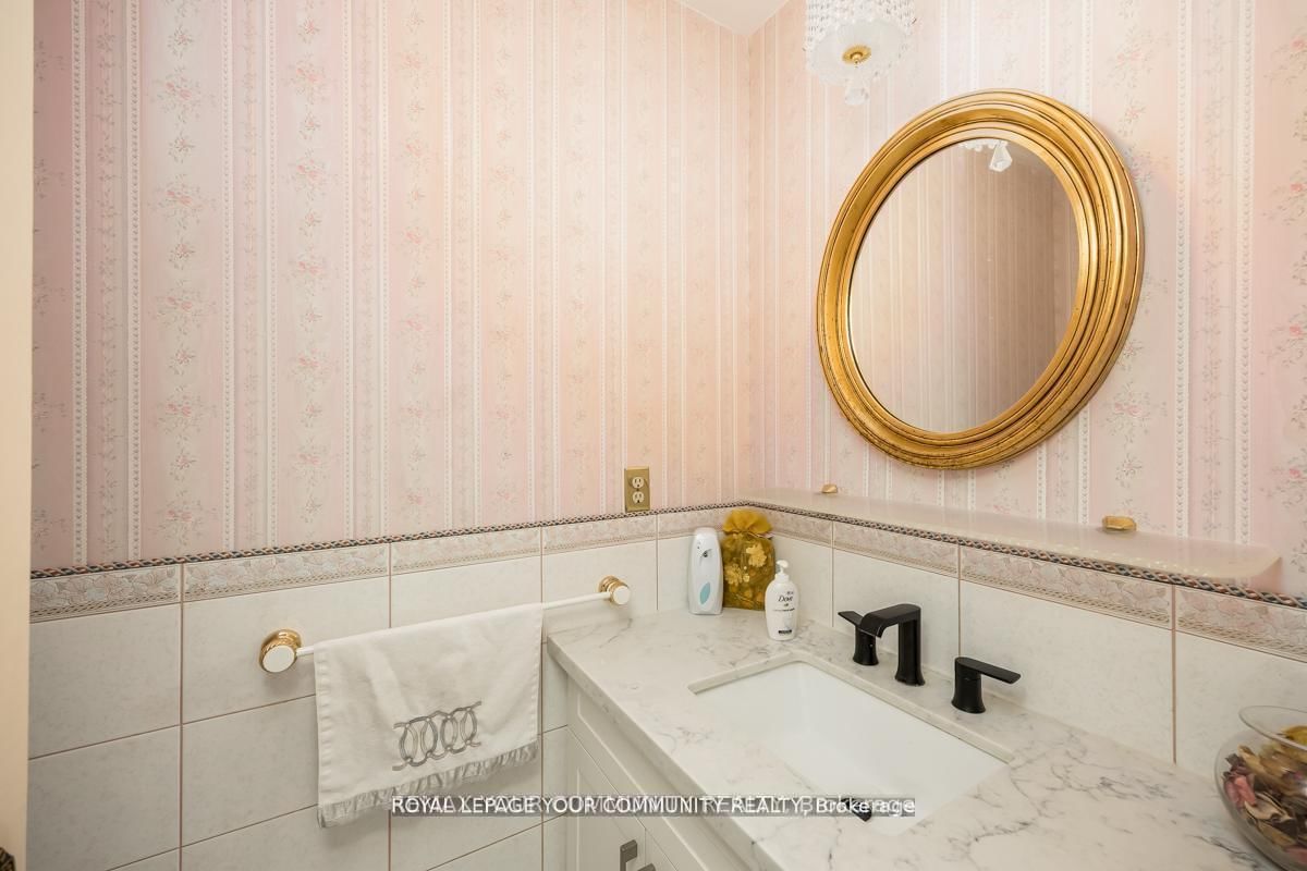 117 Hayhoe Avenue • Vaughan, ON photo 21
